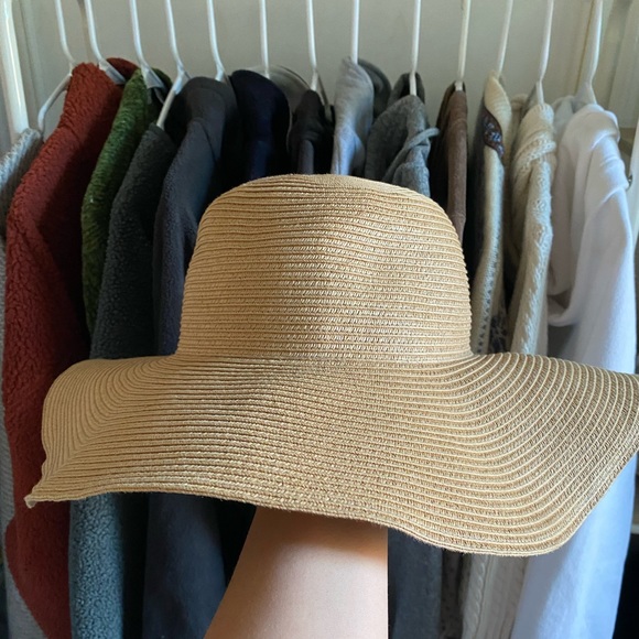 Sun hat - Picture 2 of 3